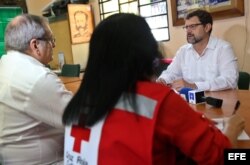 España hace entrega a la Cruz Roja cubana de una donación económica tras el devastador paso del huracán Irma