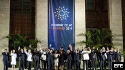 Los presidentes y jefes de estado asistentes a la II Cumbre de la Comunidad de Estados Latinoamericanos y Caribeños (Celac).
