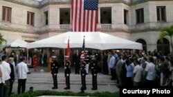 Celebración del 4 de julio de 2015 en la casa del jefe de la misión de EE.UU, en La Habana (A.C. San Martín)