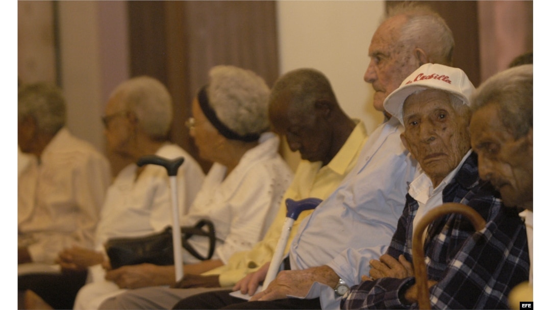 ARCHIVO. Ancianos de más de 100 años en el Tercer Encuentro Internacional de Centenarios.