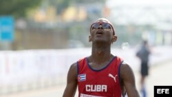 Richer Pérez, de Cuba, gana de medalla de oro en la maratón con un tiempo de 2:17:04 en Panamericanos 2015 en Toronto