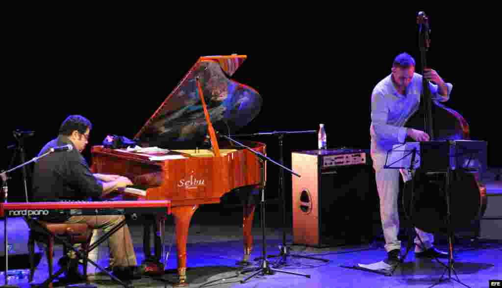 Concierto de pianistas estadounidense Arturo O&#39;Farrill abre Festival Internacional de Jazz de La Habana