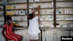 Una farmacia en Cuba. (REUTERS/Alexandre Meneghini)