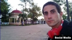 El youtuber LGBTI cubano Nelson Julio Álvarez Mairata. (Instagram)
