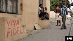 Al gobierno cubano no le conviene tener a cientos de miles de cubanos sin empleo, sin dinero y sin futuro.