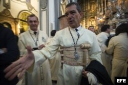 El actor malagueño Antonio Banderas, mayordomo de trono de la Hermandad "Lágrimas y favores".