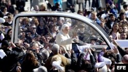 Benedicto XVI puede reunirse con Fidel Castro