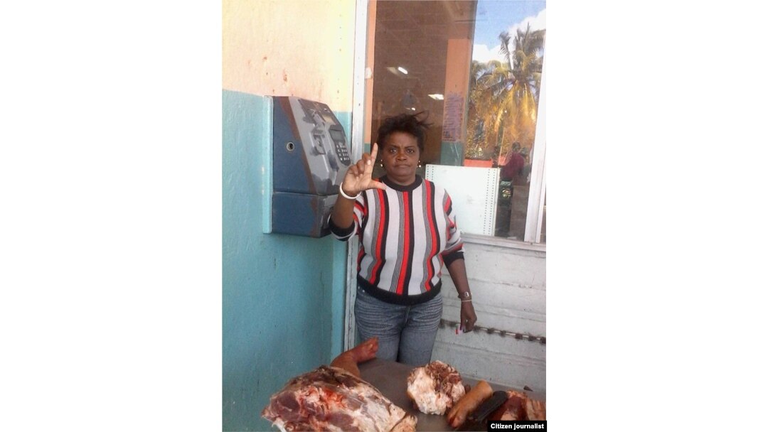 Reporta Cuba Foto Rosario Morales Venta de carne putrefacta Cojímar