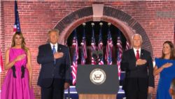 Trump y Melania junto a Pence y su esposa