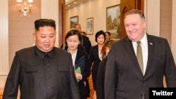 El secretario de Estado Mike Pompeo y el gobernante norcoreano Kim Joun Un sostuvieron un encuentro en Pyongyang. 