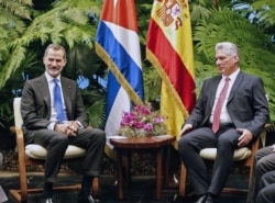 Díaz-Canel recibió este martes al Rey Felipe VI en el Palacio de la Revolución. (Ernesto Mastrascusa/AFP).