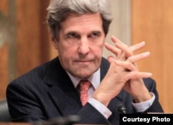 El secretario de Estado John Kerry fue informado cuando las charlas parecieron fructíferas.