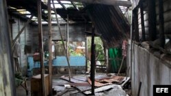 Aspecto de una vivienda afectada por el paso del huracán Sandy por Caimanera, Guantánamo (Cuba). 