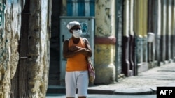 Imagen captada el miércoles en una calle de La Habana (Yamil Lage/AFP).