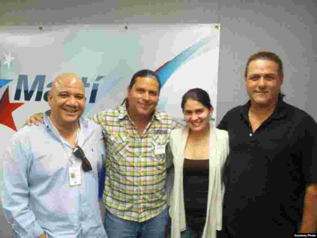Con el cantante cubano Alexis Morejón, ex integrante del grupo Moncada