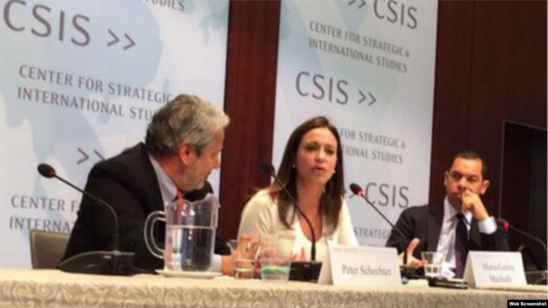María Corina Machado en rueda de prensa.