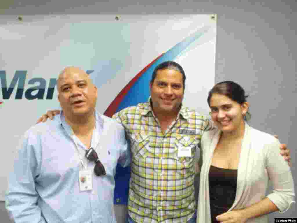  Con el músico cubano Alexis Morejón, ex integrante del grupo Moncada