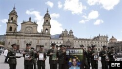 Policías colombianos abogan por la libertad de colegas secuestrados. Archivo.