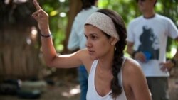 1800 Online con Jessica Ridríguez Sánchez-Ponte, Directora de “Espejuelos Oscuros”.