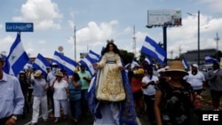 Miles de nicaraguenses marchan en Managua en apoyo a Obispos católicos