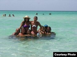 Con aguas transparentes y arena fina, las Playas del Este de La Habana no tienen mucho que envidiar a Varadero.