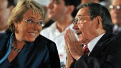 Críticas a Michel Bachelet por alianza con Partido Comunista