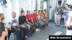 Lo s 12 cubanos rescatados en Yucatán enfrentan una posible repatriación a la isla. (Foto: Semar)