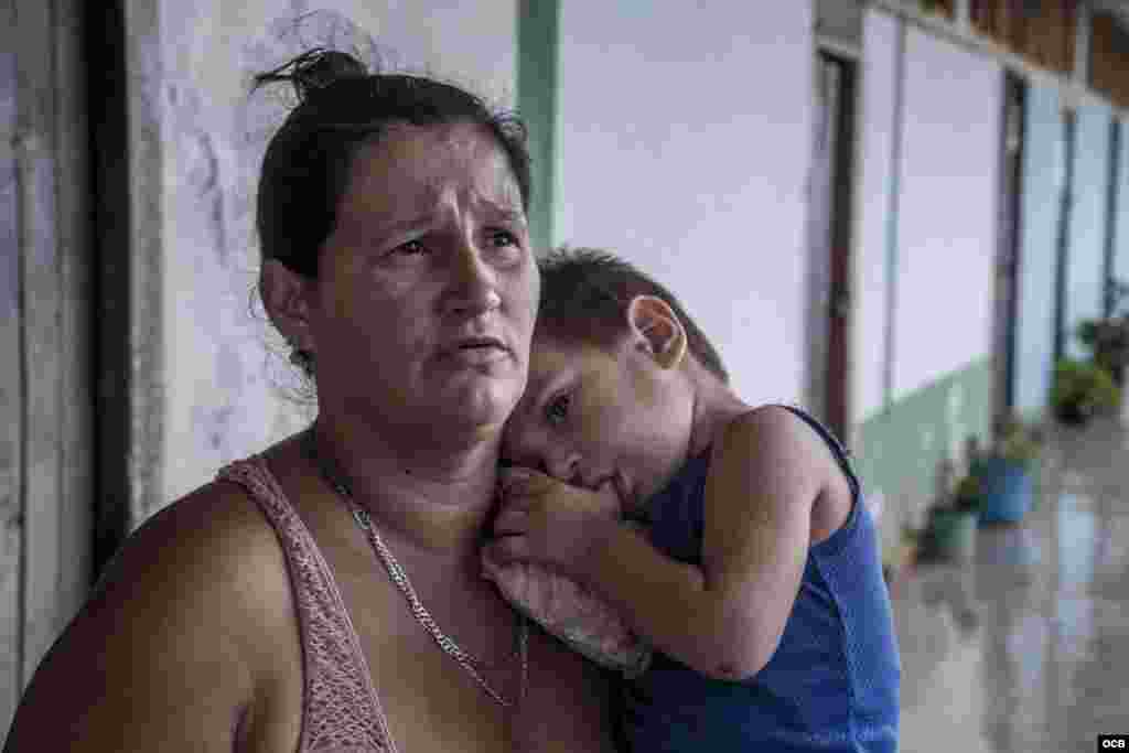 María de los Ángeles lleva cerca de 7 años viviendo en Macondo con su esposo y sus 6 hijos. (Foto: Dan Gabriel)