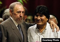 Evo:" uno debe estar en el servicio público hasta los 62 años". Fidel, su mentor, estuvo hasta los 82.