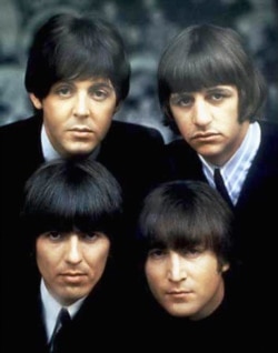 Arriba, Paul McCartney y Ringo Star. Debajo, George Harrison y John Lennon (Foto: Archivo).