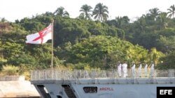 La fragata HMS Argyll de la Marina Real del Reino Unido visita La Habana. 