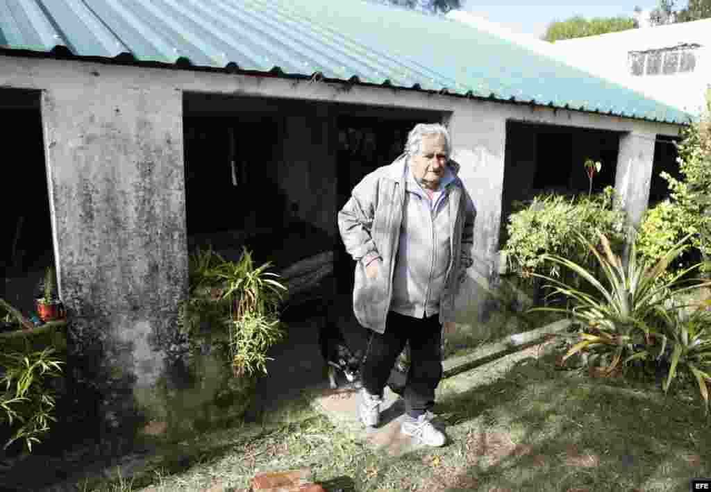 José Mujica, en su casa en una zona rural de Montevideo (Uruguay).