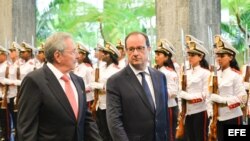 Hollande visitó Cuba en mayo del 2015 (Archivo) 