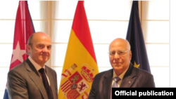 España acuerda nueva condonación de deuda a Cuba.