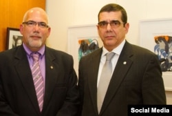 El presidente del INDER y el embajador cubano en EEUU.