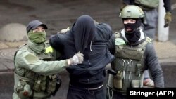 Represión en Minsk el 8 de noviembre de 2020 (Stringer / AFP).