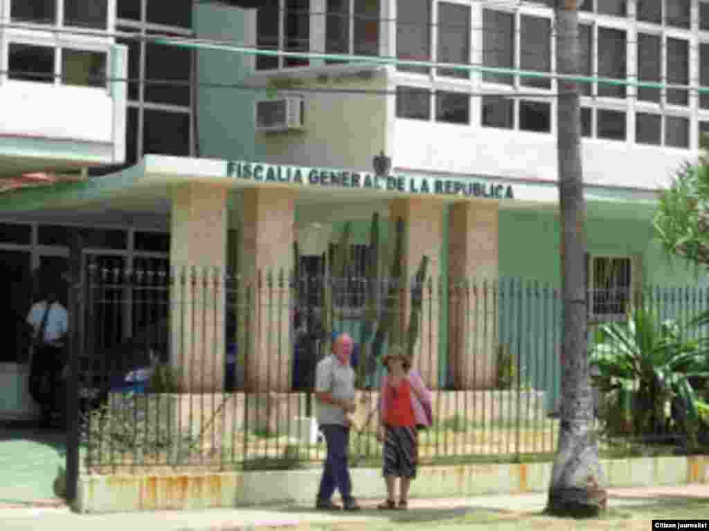Reporta Cuba entregas en oficinas del gobierno 
