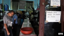 ARCHIVO. Control sanitario para evitar propagación del cólera. 