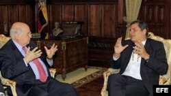 Insulza reunido en Quito con Correa