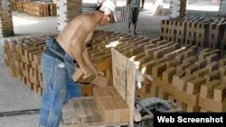 Una fábrica de ladrillos en Cuba.