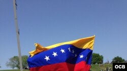 Venezolanos votan en New Orleans. Fotos desde nuestro enviado especial Ricardo Quintana.