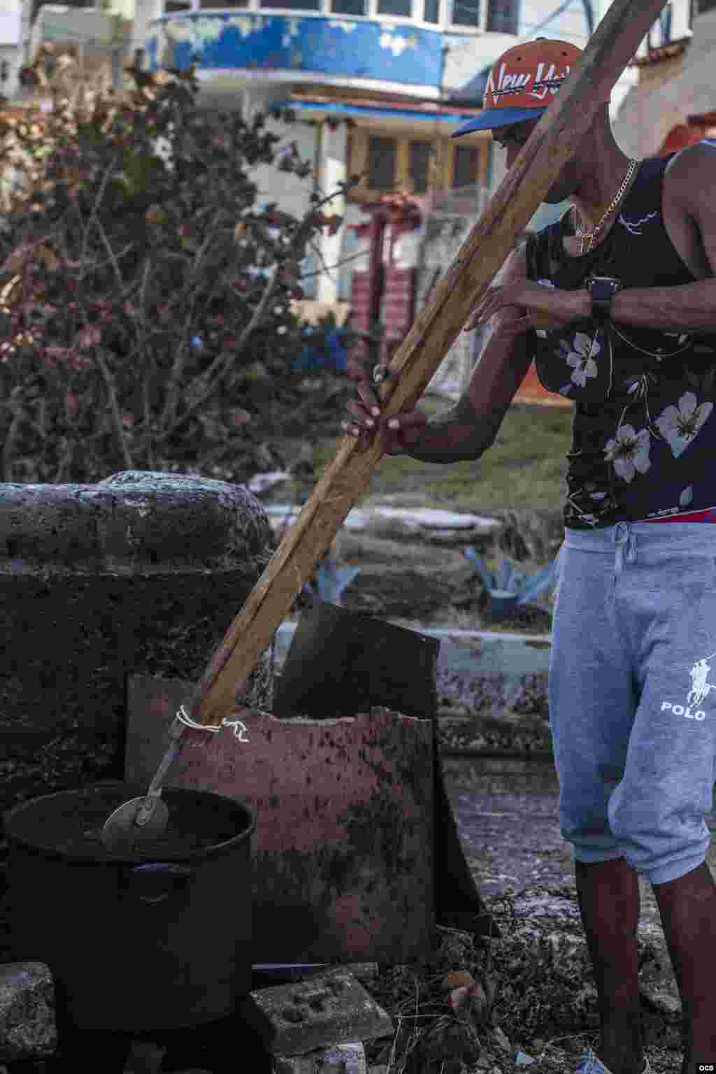 Todavía sin cuantificar los estragos ocasionados por el huracán Irma a su paso por Cuba, el Ministerio de la Agricultura habló este jueves de severos daños en los cultivos, instalaciones avícolas y ganado menor. Fotos: Angélica Producciones