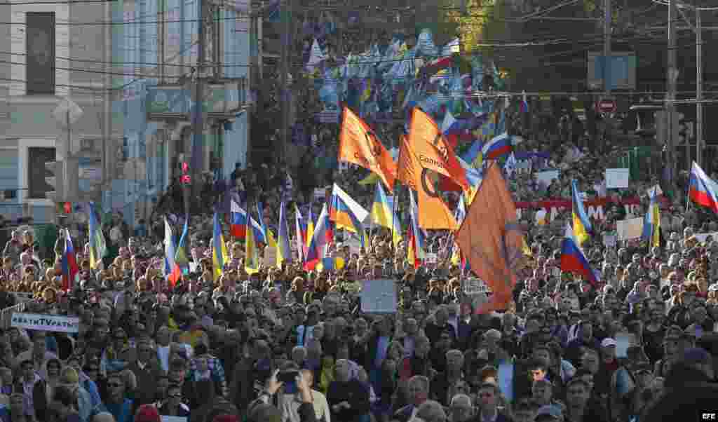 Marcha en Moscú, Rusia, contra la política de Putin.