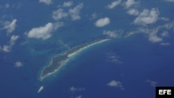 GIR08. HOMESTAED (EEUU), 29/08/08.- Vista aérea de la isla de Cuba hoy, 29 de agosto de 2008, tomada desde un vuelo de un avión cazador de huracanes C130 J, que busca el huracán "Gustav". El C130 J, junto a otros nueve aviones Lockheed-Martin WC-130J, vue