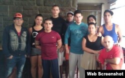 De los 10 cubanos en huelga de hambre en el Hotel Carrión, cinco ya fueron deportados a la isla.