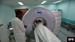 A patient undergoes a CT scan at the Institute of Cardiology and Cardiovascular Surgery of Havana (Cuba)