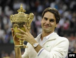 Roger Federer, campeón de Wimbledon 2012.