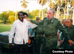 Mugabe de visita en Cuba
