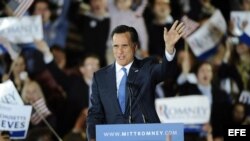 Romney ante sus votantes en Boston