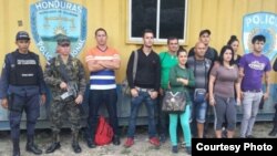 Nueve cubanos detenidos en Honduras.